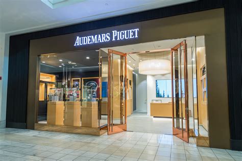 rapina audemars piguet roma|Audemars Piguet Opens its New Boutique on Piazza di San .